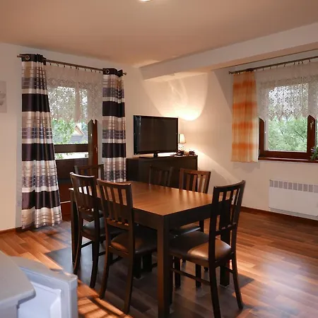 Apartament Mocarni * Косцелиско