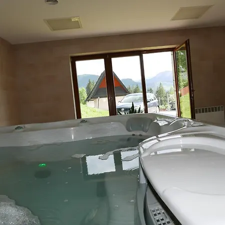 Apartament Mocarni Апартаменты *