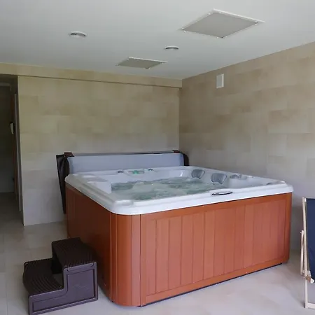 Apartament Mocarni Апартаменты *